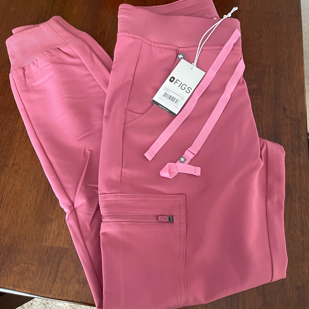 FIGS QUARTZ JOGGER XS 2021 release